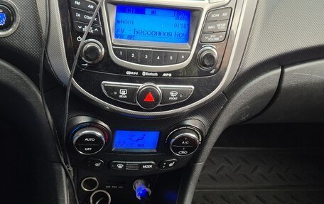 Hyundai Solaris II рестайлинг, 2011 год, 500 000 рублей, 9 фотография