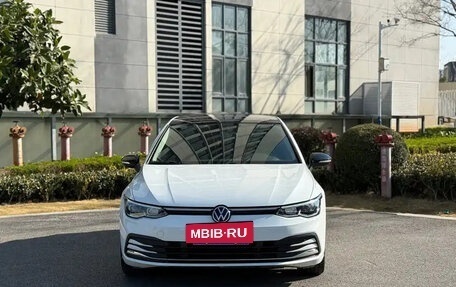Volkswagen Golf VIII, 2021 год, 1 455 000 рублей, 2 фотография