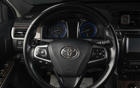 Toyota Camry, 2017 год, 2 099 000 рублей, 10 фотография