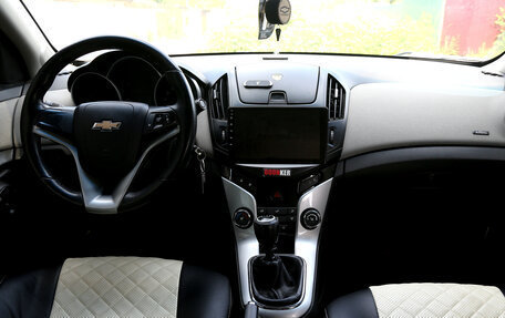 Chevrolet Cruze II, 2013 год, 690 000 рублей, 16 фотография