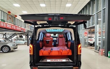 Mercedes-Benz Vito, 2022 год, 4 090 000 рублей, 28 фотография