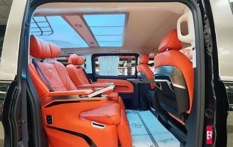Mercedes-Benz Vito, 2022 год, 4 090 000 рублей, 19 фотография
