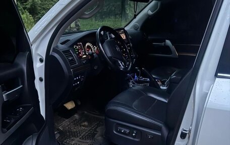 Toyota Land Cruiser 200, 2018 год, 6 400 000 рублей, 4 фотография