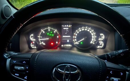 Toyota Land Cruiser 200, 2018 год, 6 400 000 рублей, 7 фотография