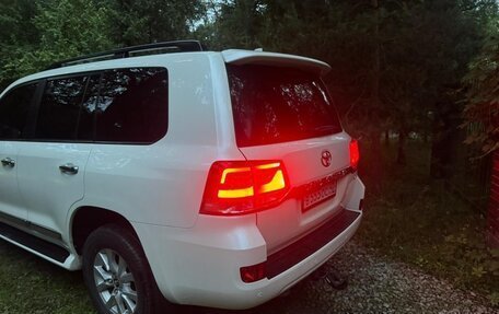 Toyota Land Cruiser 200, 2018 год, 6 400 000 рублей, 5 фотография