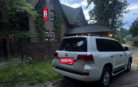 Toyota Land Cruiser 200, 2018 год, 6 400 000 рублей, 6 фотография