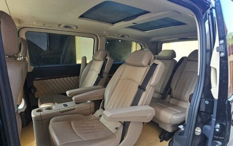 Mercedes-Benz Viano, 2012 год, 2 800 000 рублей, 2 фотография