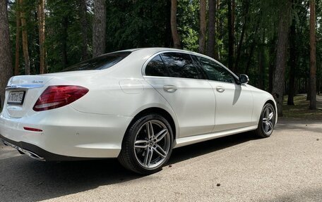 Mercedes-Benz E-Класс, 2018 год, 4 010 000 рублей, 9 фотография