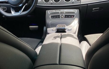 Mercedes-Benz E-Класс, 2018 год, 4 010 000 рублей, 13 фотография