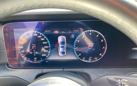 Mercedes-Benz E-Класс, 2018 год, 4 010 000 рублей, 17 фотография
