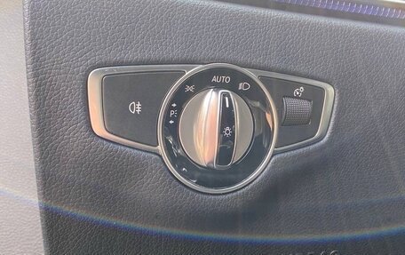 Mercedes-Benz E-Класс, 2018 год, 4 010 000 рублей, 16 фотография