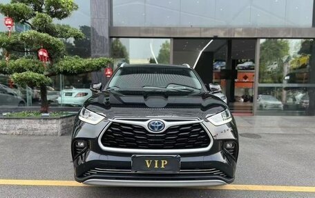 Toyota Highlander, 2022 год, 3 871 334 рублей, 3 фотография