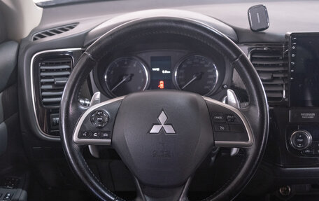 Mitsubishi Outlander III рестайлинг 3, 2013 год, 1 539 000 рублей, 12 фотография