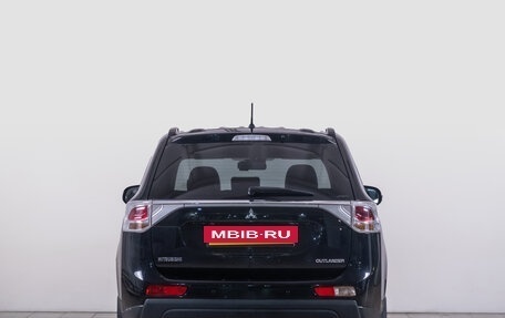 Mitsubishi Outlander III рестайлинг 3, 2013 год, 1 539 000 рублей, 5 фотография