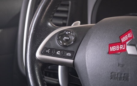 Mitsubishi Outlander III рестайлинг 3, 2013 год, 1 539 000 рублей, 13 фотография