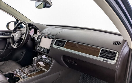 Volkswagen Touareg III, 2017 год, 2 650 000 рублей, 11 фотография