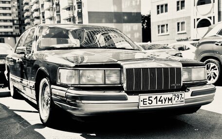 Lincoln Town Car II, 1990 год, 1 700 000 рублей, 1 фотография