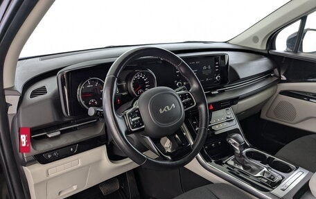 KIA Carnival, 2021 год, 3 350 000 рублей, 18 фотография