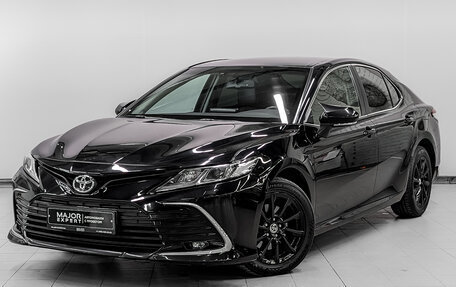 Toyota Camry, 2021 год, 2 700 000 рублей, 1 фотография