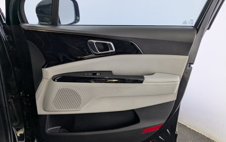 KIA Carnival, 2021 год, 3 350 000 рублей, 24 фотография