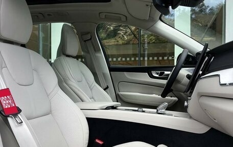 Volvo XC60 II, 2025 год, 10 120 000 рублей, 31 фотография