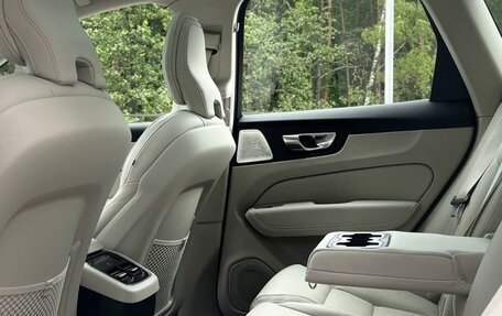 Volvo XC60 II, 2025 год, 10 120 000 рублей, 37 фотография