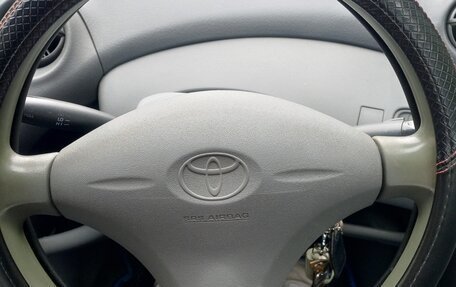 Toyota Vitz, 2000 год, 244 000 рублей, 2 фотография