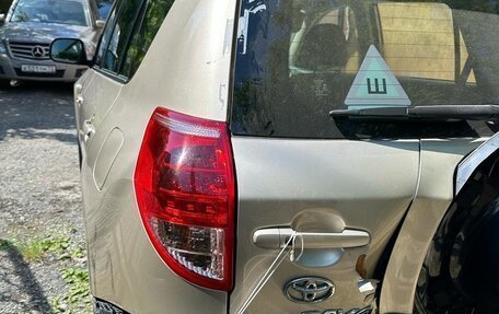 Toyota RAV4, 2006 год, 1 350 000 рублей, 10 фотография