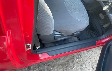 Toyota Vitz, 2000 год, 310 000 рублей, 9 фотография