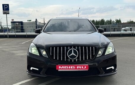 Mercedes-Benz E-Класс, 2009 год, 1 255 000 рублей, 4 фотография