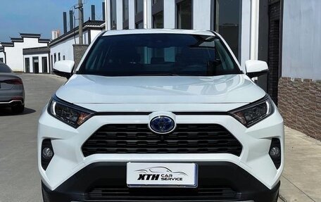 Toyota RAV4, 2022 год, 2 830 334 рублей, 3 фотография