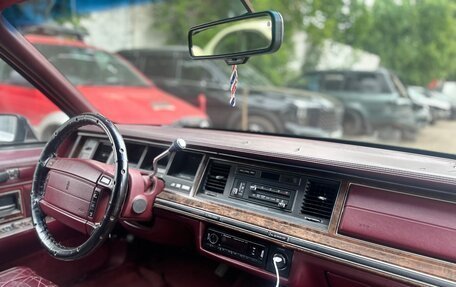 Lincoln Town Car II, 1990 год, 1 700 000 рублей, 6 фотография