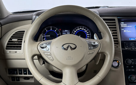 Infiniti QX70, 2015 год, 2 550 000 рублей, 21 фотография