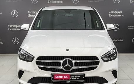 Mercedes-Benz B-Класс, 2019 год, 2 500 000 рублей, 2 фотография