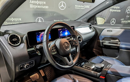 Mercedes-Benz B-Класс, 2019 год, 2 500 000 рублей, 16 фотография