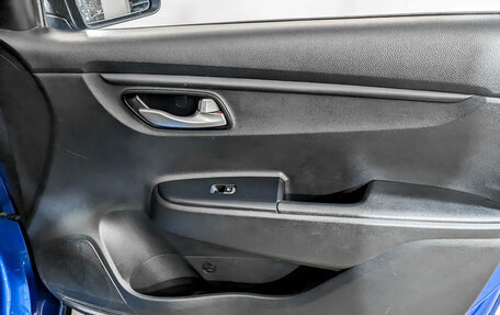 KIA Rio IV, 2020 год, 975 000 рублей, 23 фотография
