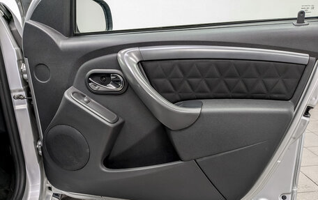 Renault Duster I рестайлинг, 2017 год, 1 400 000 рублей, 23 фотография