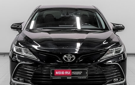 Toyota Camry, 2021 год, 2 700 000 рублей, 2 фотография
