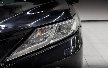Toyota Camry, 2021 год, 2 700 000 рублей, 18 фотография