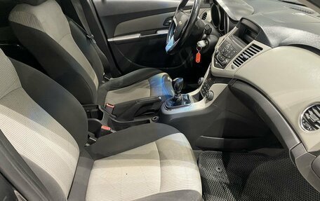 Chevrolet Cruze II, 2011 год, 499 000 рублей, 9 фотография