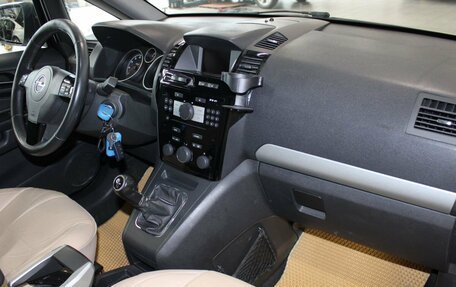 Opel Zafira B, 2010 год, 550 000 рублей, 10 фотография