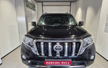 Toyota Land Cruiser Prado 150 рестайлинг 2, 2013 год, 3 199 000 рублей, 2 фотография