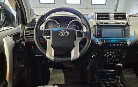 Toyota Land Cruiser Prado 150 рестайлинг 2, 2013 год, 3 199 000 рублей, 9 фотография