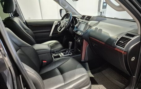 Toyota Land Cruiser Prado 150 рестайлинг 2, 2013 год, 3 199 000 рублей, 10 фотография