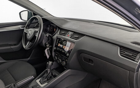 Skoda Octavia, 2018 год, 1 799 000 рублей, 13 фотография