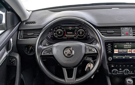 Skoda Octavia, 2018 год, 1 799 000 рублей, 22 фотография
