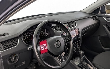 Skoda Octavia, 2018 год, 1 799 000 рублей, 15 фотография