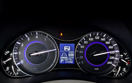 Infiniti QX80 I рестайлинг, 2016 год, 3 300 000 рублей, 13 фотография