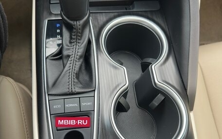 Toyota Camry, 2022 год, 4 550 000 рублей, 3 фотография