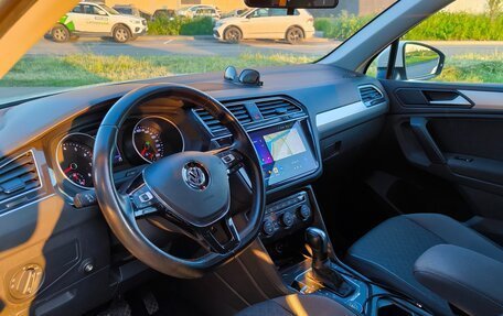 Volkswagen Tiguan II, 2020 год, 2 592 000 рублей, 9 фотография